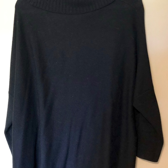 Calvin Klein Poncho/Cape - Picture 5 of 5